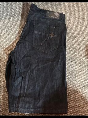 Men’s ROCAWEAR Shorts Size 42
